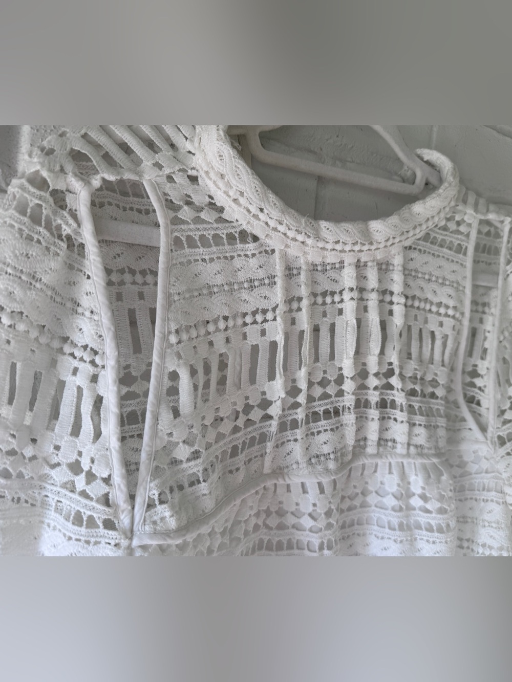 MINISTRY OF STYLE Wild Fox Lace Cut Bell-Sleeve Blouse - Womens 10 (AUS) 6 (US) - Picture 8 of 15